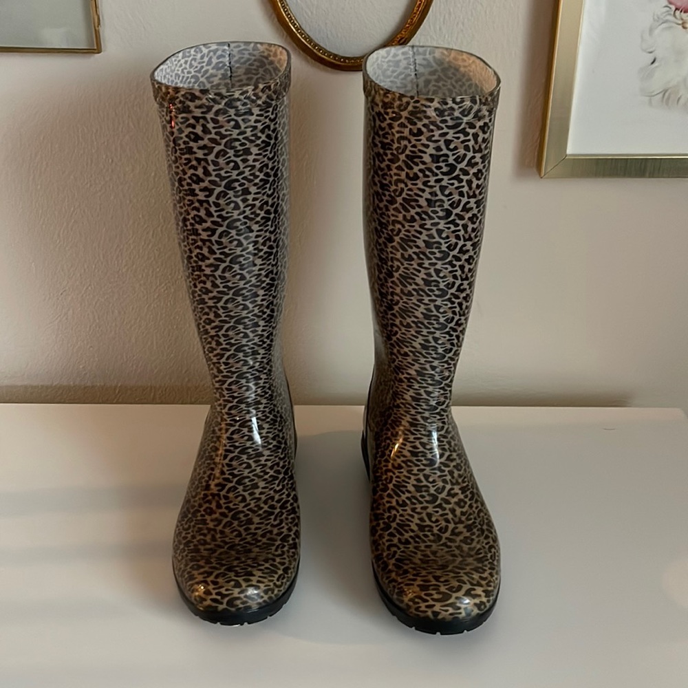 Leopard print UGG rain boots